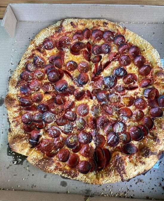 Roys Pizza and Bottleshop